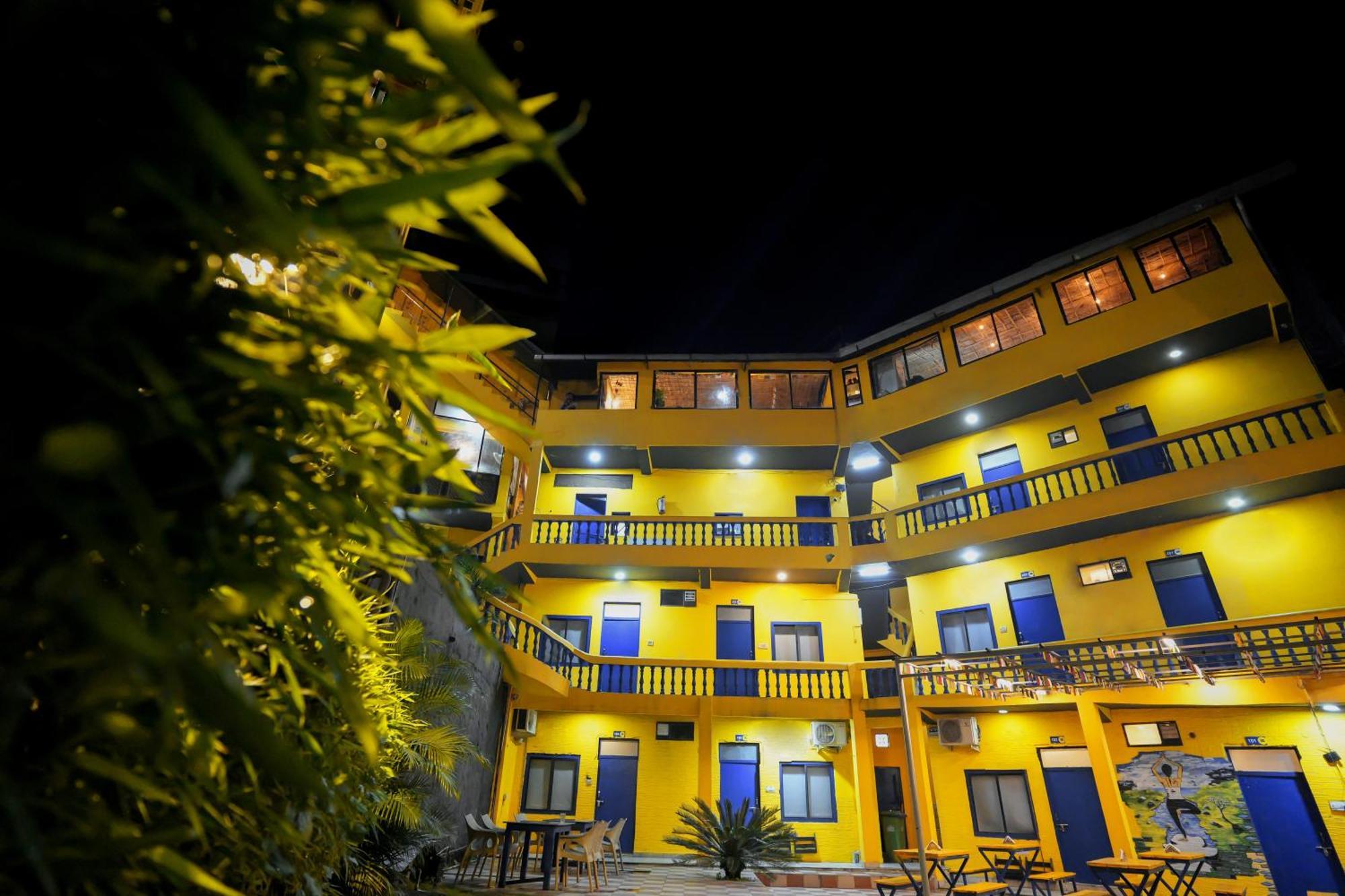 Shalom Backpackers Rishikesh Hostel Exterior photo